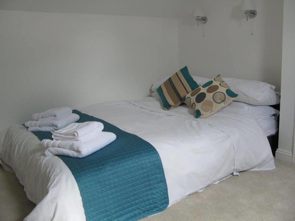 Number 64 Hotel Salisbury Bagian luar foto