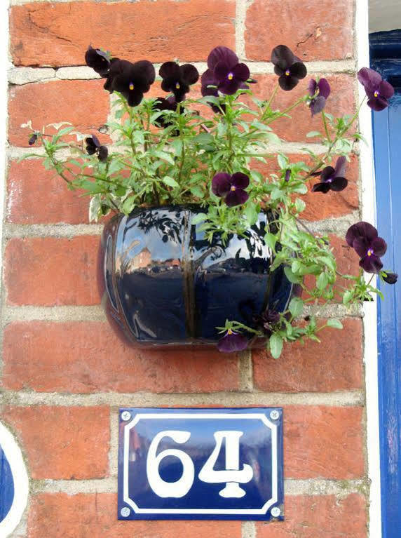 Number 64 Hotel Salisbury Bagian luar foto